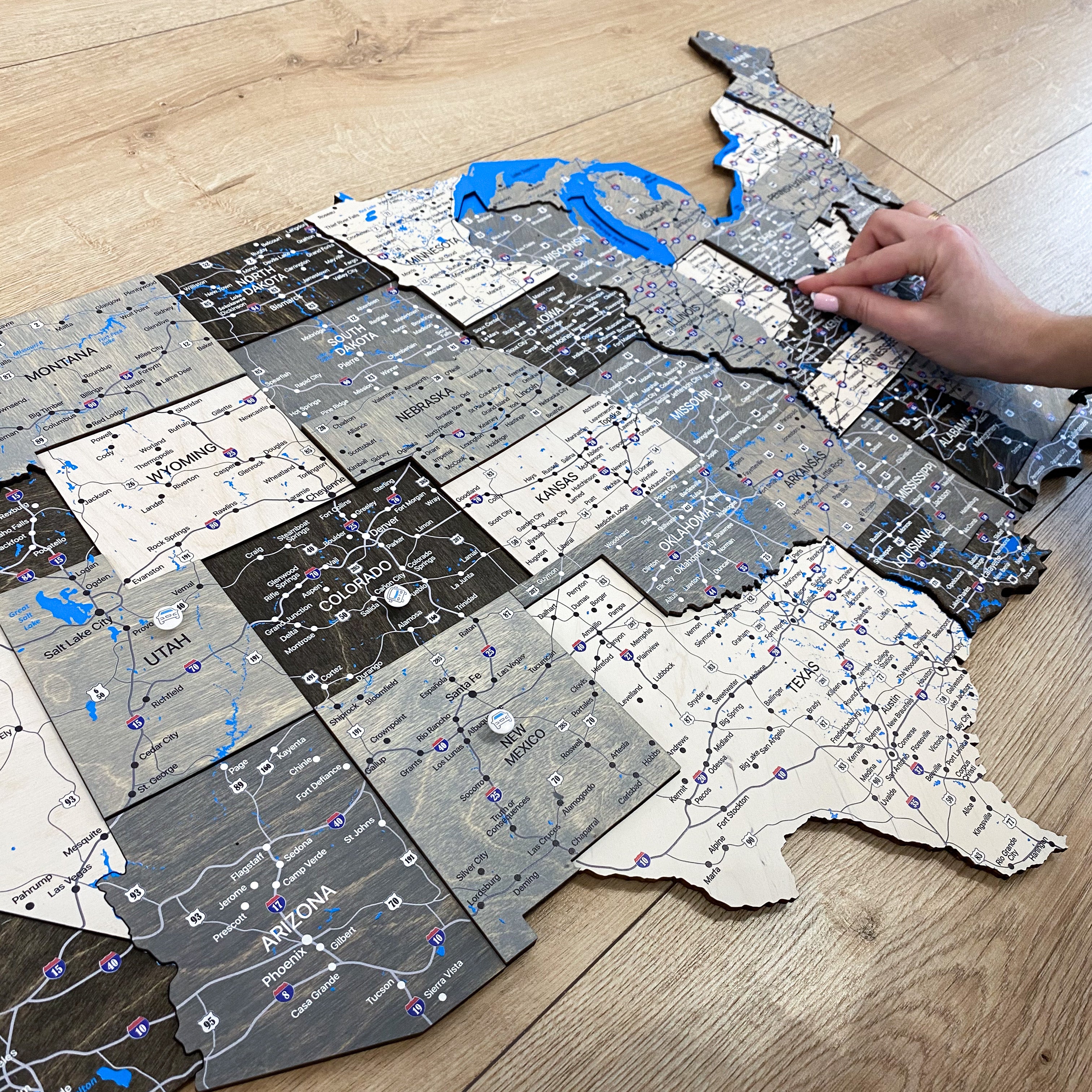 Wood USA Map Monochrome - Elegant Home Decor