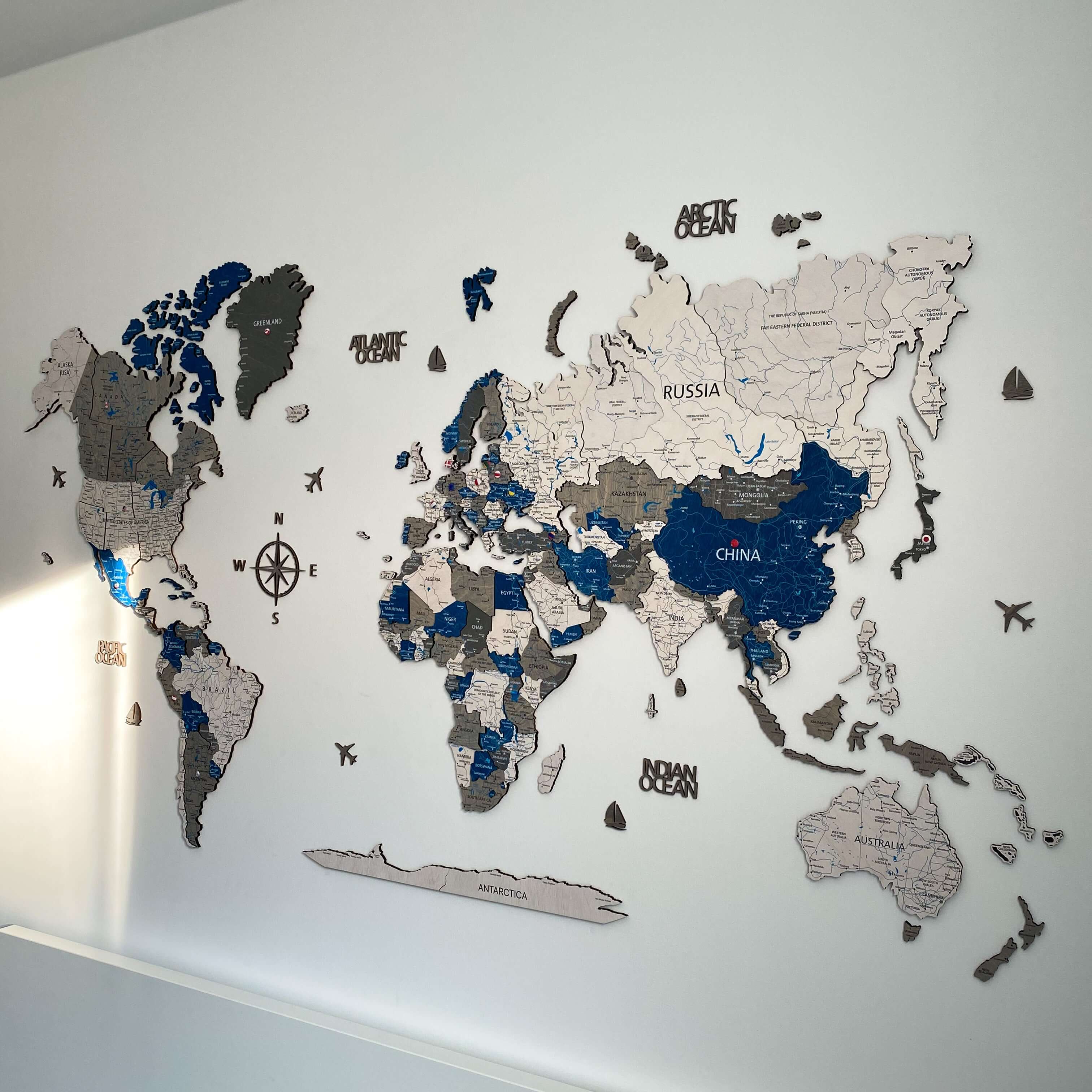 V12 WORLD MAP POLO 地図柄ポロ 新品タグ付 Vintage Aqua Dark Wood World Map | Unique Decor Piece